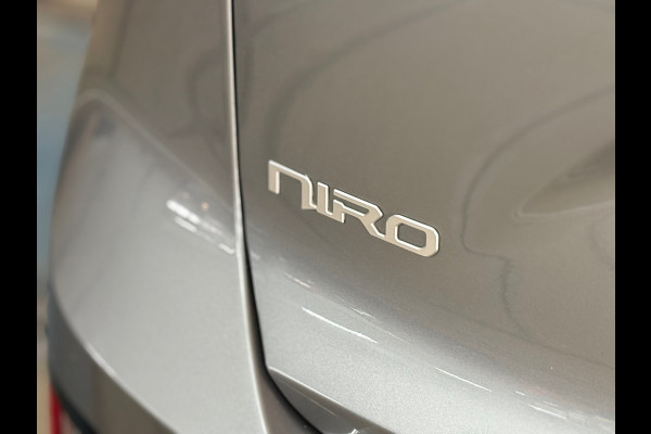 Kia Niro 1.6 GDi HEV Mild-Hybrid DynamicPlusLine | Cruise adapt. | Camera | 18Inch | Winterpakket | Design pakket Black |