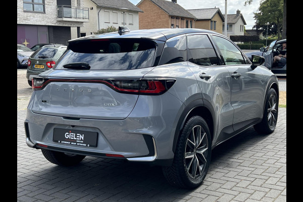 Lexus LBX 1.5 Hybrid Emotion Tech Pack | Leer, Elektrische achterklep, Keyless, Stoel + Stuurverwarming, 18 inch, Privacy glass