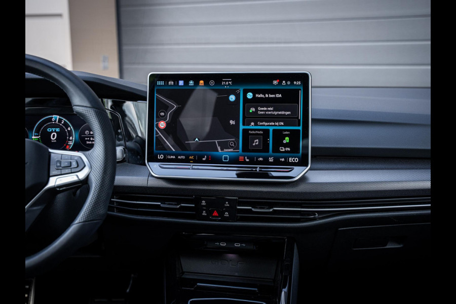 Volkswagen Golf 8.5 1.5 eHybrid GTE - Pano l HUD l Trekhaak l 360cam