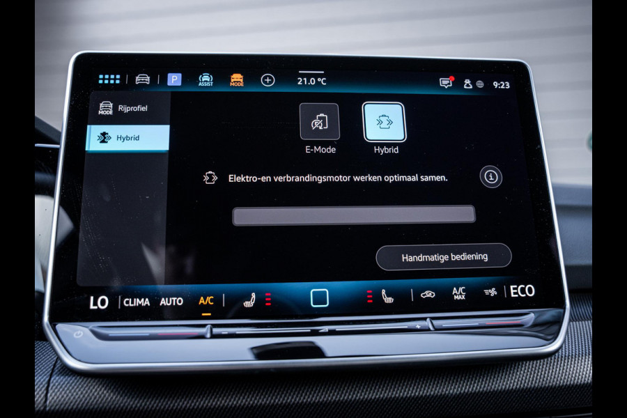 Volkswagen Golf 8.5 1.5 eHybrid GTE - Pano l HUD l Trekhaak l 360cam