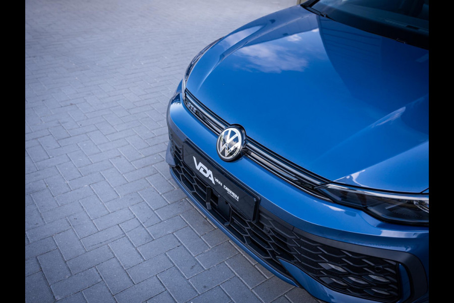 Volkswagen Golf 8.5 1.5 eHybrid GTE - Pano l HUD l Trekhaak l 360cam