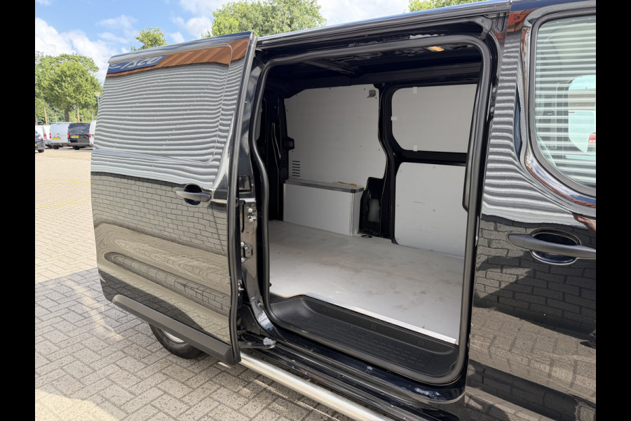 Opel Vivaro 1.5 CDTI L2H1 Edition / vaste prijs rijklaar € 18.950 ex btw / euro 6 / bpm vrij / lease vanaf € 319 / dubbele schuifdeur / zwart metallic / trekhaak / pdc voor en achter