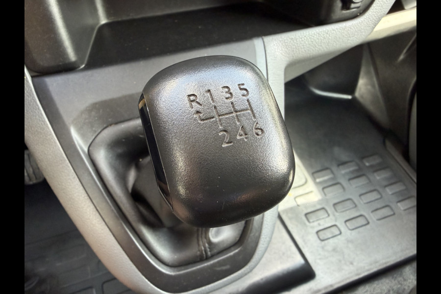 Opel Vivaro 1.5 CDTI L2H1 Edition / vaste prijs rijklaar € 18.950 ex btw / euro 6 / bpm vrij / lease vanaf € 319 / dubbele schuifdeur / zwart metallic / trekhaak / pdc voor en achter