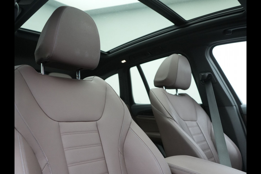 BMW iX3 M Sport High Executive 80 kWh 286pk Dealer O.H. SOH 95% | Trekhaak Af Fabriek | Panodak | Head Up | 360 Camera | Harman / Kardon | Lederen Sportstoelen Memory & Verwarmd | Keyless | Blis | Sfeerverlichting | 20"L.M | Adaptive LED |