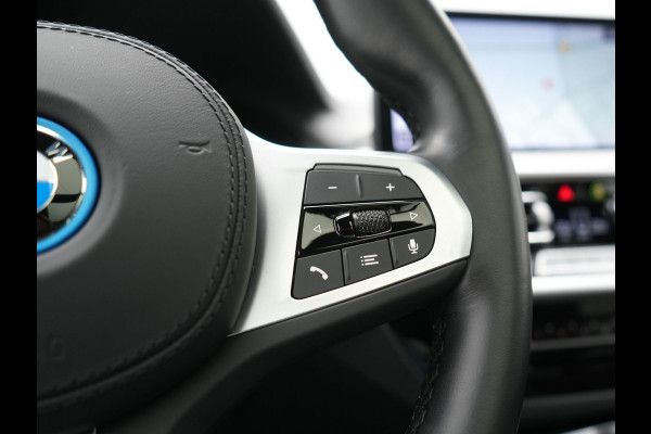 BMW iX3 M Sport High Executive 80 kWh 286pk Dealer O.H. SOH 95% | Trekhaak Af Fabriek | Panodak | Head Up | 360 Camera | Harman / Kardon | Lederen Sportstoelen Memory & Verwarmd | Keyless | Blis | Sfeerverlichting | 20"L.M | Adaptive LED |