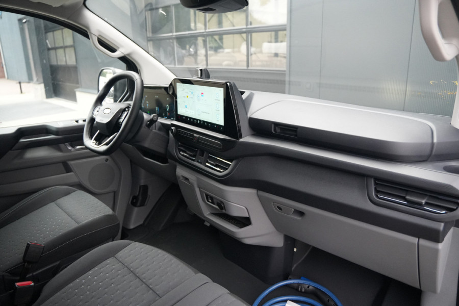 Ford E-Transit Custom 340 L2H1 Limited 71 kWh 218pk - AGR Bestuurdersstoel - Trekhaak - ACC - B&O - Navi - Stoel/Stuurverwarming - 360 Camera - Blinds