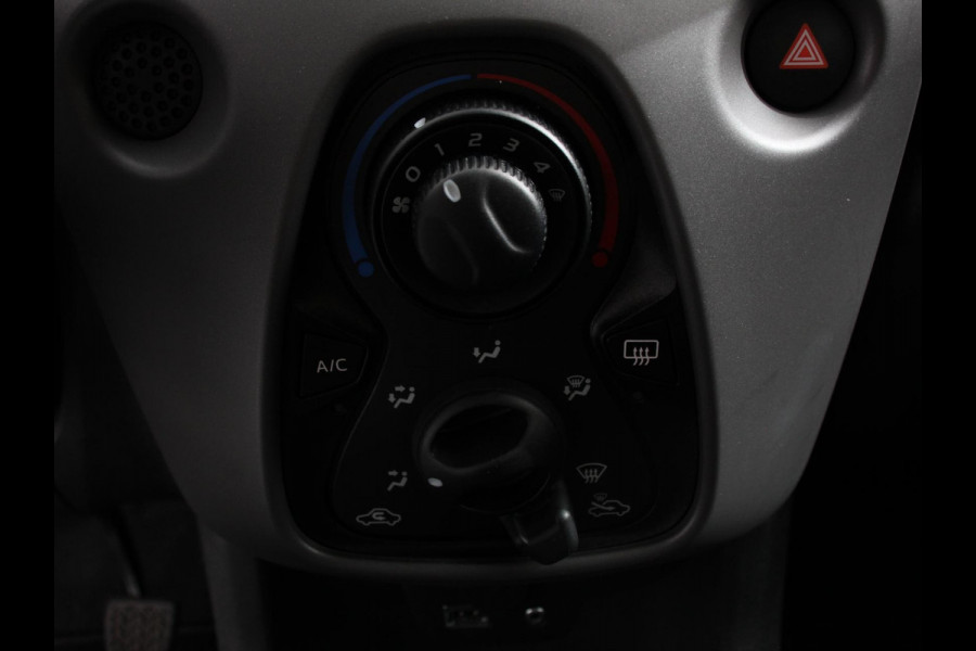 Peugeot 108 1.0 e-VTi Active Airco Bluetooth Led DAB 5 deurs