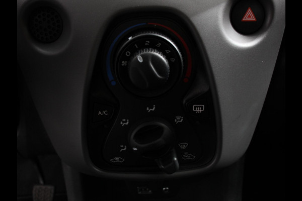 Peugeot 108 1.0 e-VTi Active Airco Bluetooth Led DAB 5 deurs