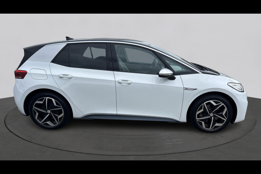 Volkswagen ID.3 First Plus 58 kWh Navigatie,stoelverwarming ,cruise controll, appconnect