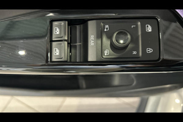 Volkswagen ID.3 First Plus 58 kWh Navigatie,stoelverwarming ,cruise controll, appconnect