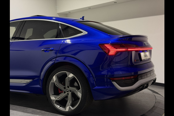Audi Q8 Sportback e-tron S quattro SQ8 115 kWh | Valcona Leder | Panoramadaj | Trekhaak | 22'' | Matrix LED | Memory | B&O |