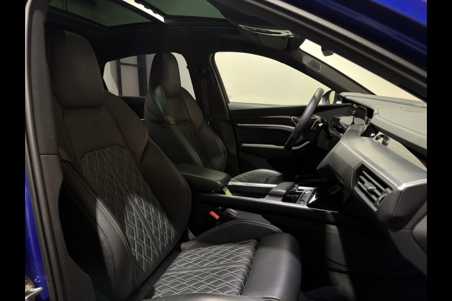 Audi Q8 Sportback e-tron S quattro SQ8 115 kWh | Valcona Leder | Panoramadaj | Trekhaak | 22'' | Matrix LED | Memory | B&O |