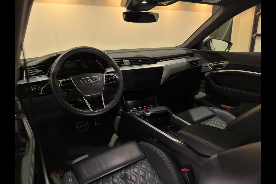 Audi Q8 Sportback e-tron S quattro SQ8 115 kWh | Valcona Leder | Panoramadaj | Trekhaak | 22'' | Matrix LED | Memory | B&O |