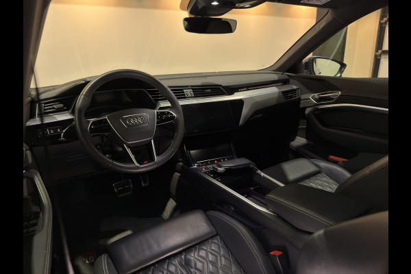 Audi Q8 Sportback e-tron S quattro SQ8 115 kWh | Valcona Leder | Panoramadaj | Trekhaak | 22'' | Matrix LED | Memory | B&O |