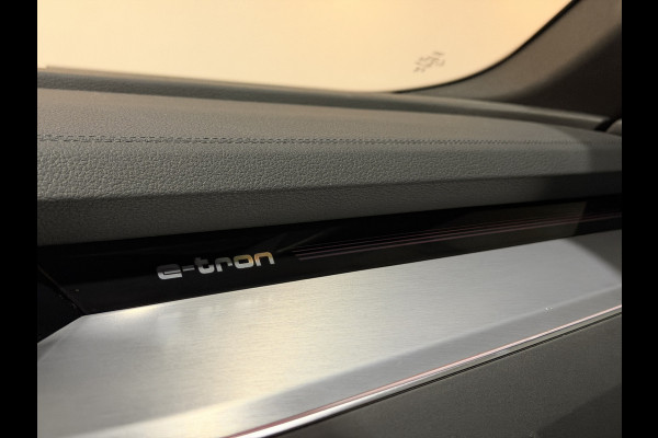 Audi Q8 Sportback e-tron S quattro SQ8 115 kWh | Valcona Leder | Panoramadaj | Trekhaak | 22'' | Matrix LED | Memory | B&O |