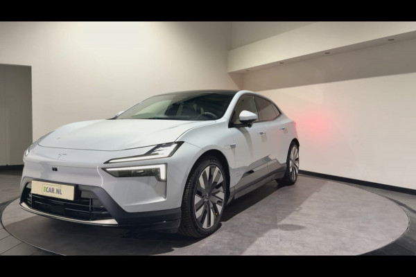 Polestar 4 Long Range Single motor 100 kWh | Drive Pro, Pilot & Plus Pack | Trekhaak | Extra getint glas achter
