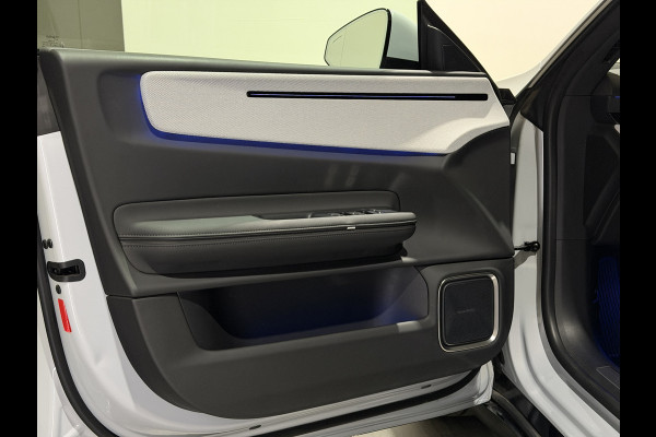Polestar 4 Long Range Single motor 100 kWh | Drive Pro, Pilot & Plus Pack | Trekhaak | Extra getint glas achter