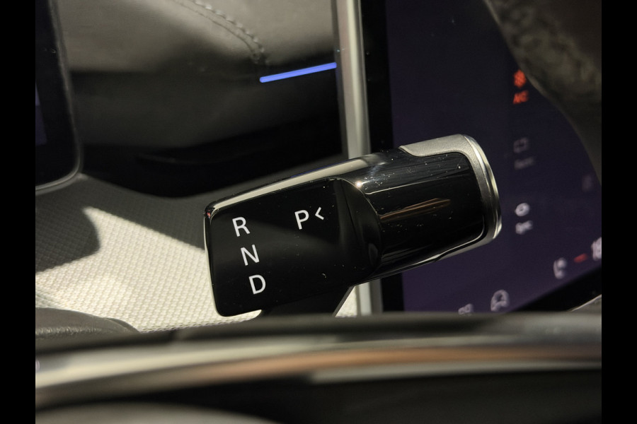 Polestar 4 Long Range Single motor 100 kWh | Drive Pro, Pilot & Plus Pack | Trekhaak | Extra getint glas achter