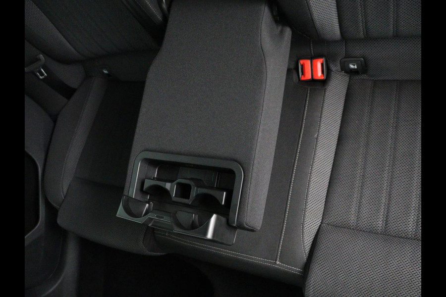 Škoda Superb Combi 1.4 TSI iV Business Edition Plus | SOH 93,2% | Camera | Cruise control | Navigatie | DAB+ | Carplay | Climate control | Sfeerverlichting