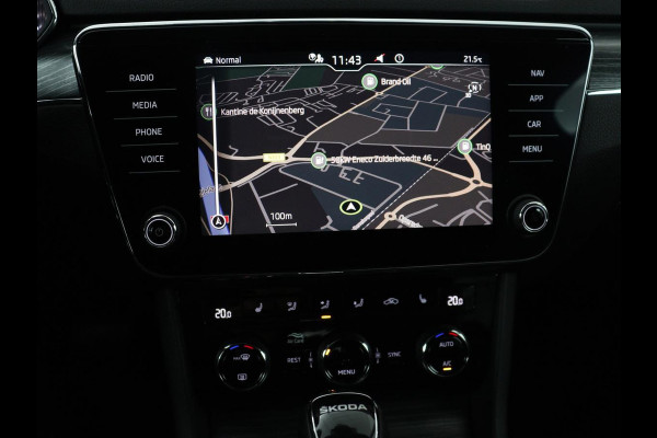 Škoda Superb Combi 1.4 TSI iV Business Edition Plus | SOH 93,2% | Camera | Cruise control | Navigatie | DAB+ | Carplay | Climate control | Sfeerverlichting