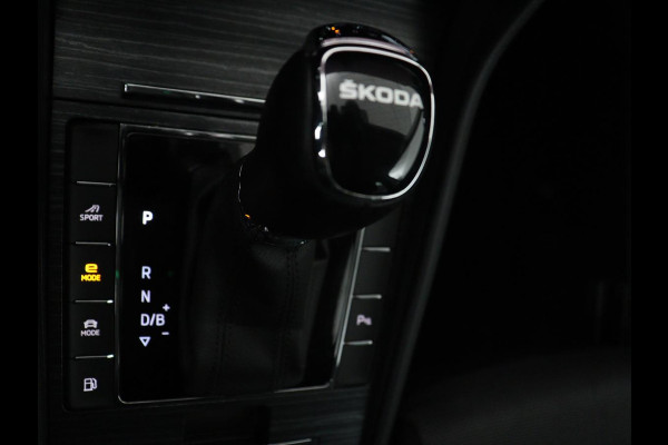 Škoda Superb Combi 1.4 TSI iV Business Edition Plus | SOH 93,2% | Camera | Cruise control | Navigatie | DAB+ | Carplay | Climate control | Sfeerverlichting