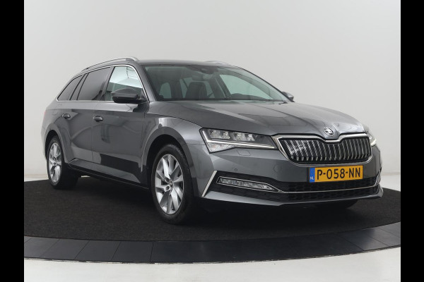 Škoda Superb Combi 1.4 TSI iV Business Edition Plus | SOH 93,2% | Camera | Cruise control | Navigatie | DAB+ | Carplay | Climate control | Sfeerverlichting