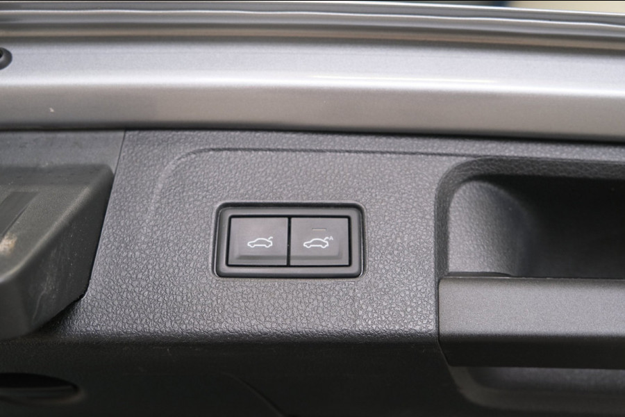 Volkswagen Passat Variant 1.5 TSI Comfortline Business Automaat - N.A.P. Airco ,Cruise, Navi, PDC, Carplay, Virtual display.