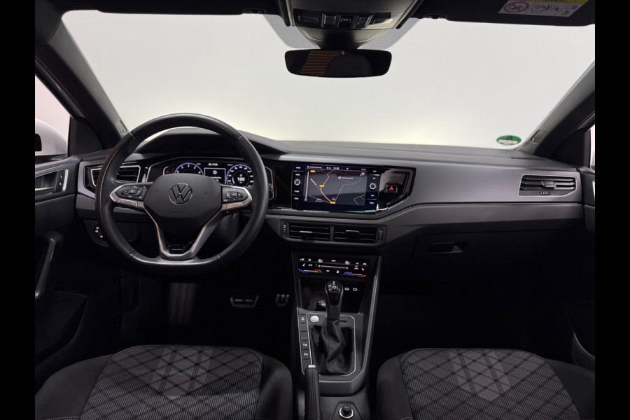 Volkswagen Taigo 1.5 TSI R-Line Executive | Pano | ACC | Digital Cockpit | Camera | Keyless