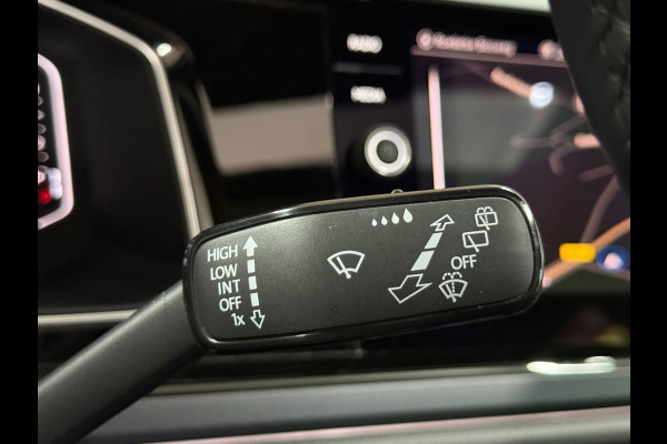 Volkswagen Taigo 1.5 TSI R-Line Executive | Pano | ACC | Digital Cockpit | Camera | Keyless