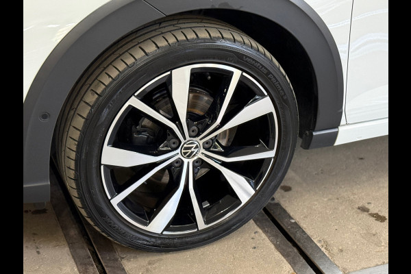 Volkswagen Taigo 1.5 TSI R-Line Executive | Pano | ACC | Digital Cockpit | Camera | Keyless