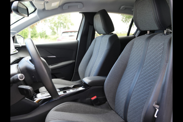 Peugeot e-208 EV Allure 51 kWh | Warmtepomp | Adaptieve cruise control | Stoelverwarming |