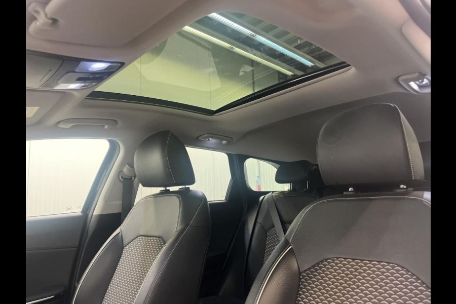 Kia Ceed Sportswagon 1.0 T-GDi 120PK ExecutiveLine / Panorama-schuifdak / 1/2 Leder / Navigatie / Airco-ecc./ Pdc+Camera / Stoel-Stuurverwarming /