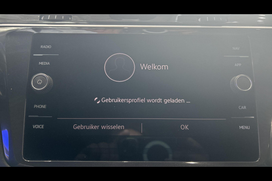 Volkswagen Tiguan 1.5 TSI 150pk DSG R-Line Business+ | Panoramadak | Trekhaak | Stoelverwarming | Keyless