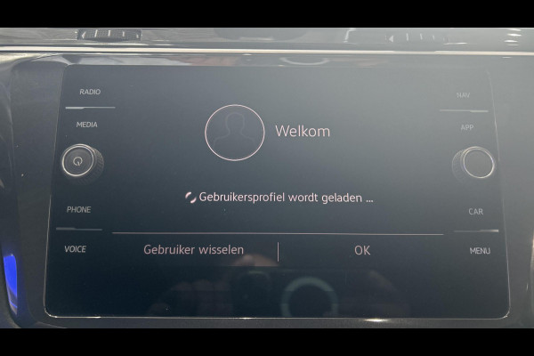 Volkswagen Tiguan 1.5 TSI 150pk DSG R-Line Business+ | Panoramadak | Trekhaak | Stoelverwarming | Keyless