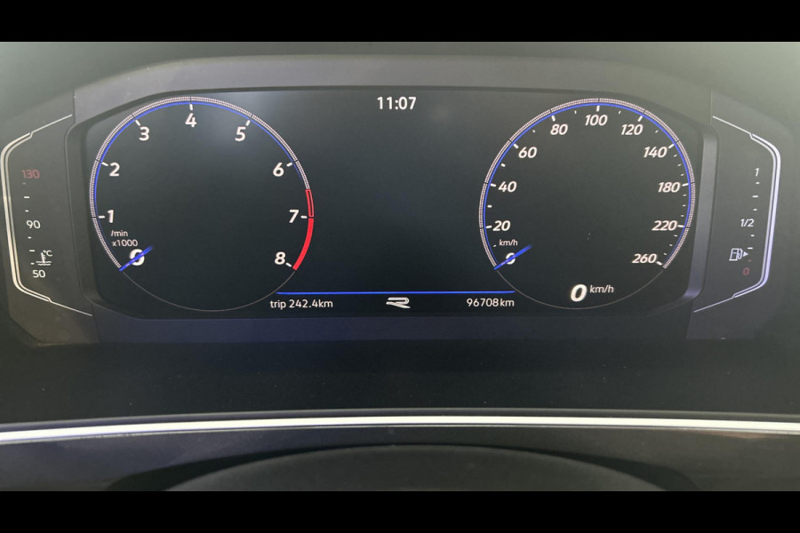 Volkswagen Tiguan 1.5 TSI 150pk DSG R-Line Business+ | Panoramadak | Trekhaak | Stoelverwarming | Keyless