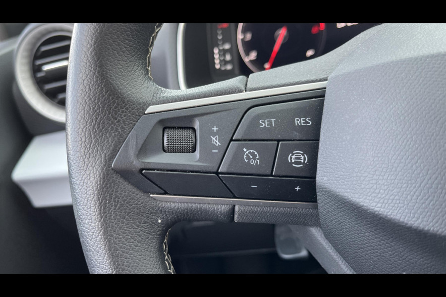Seat Arona 1.0 TSI 110pk DSG Style Business Intense Stoelverwarming | Clima | Pdc | Navigatie