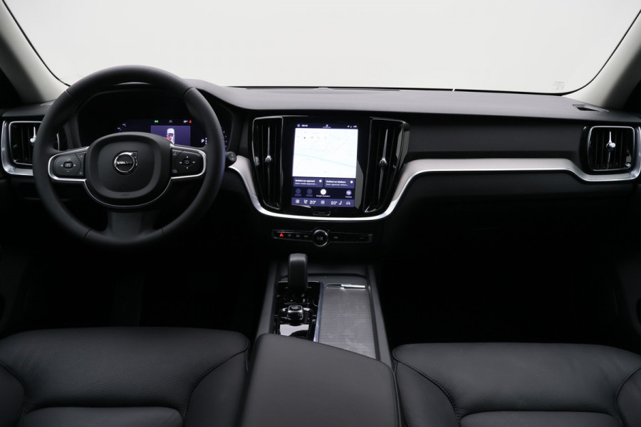 Volvo V60 2.0 B4 Core Climate Pack, ACC, Camera, Apple Carplay, Keyless, Trekhaak