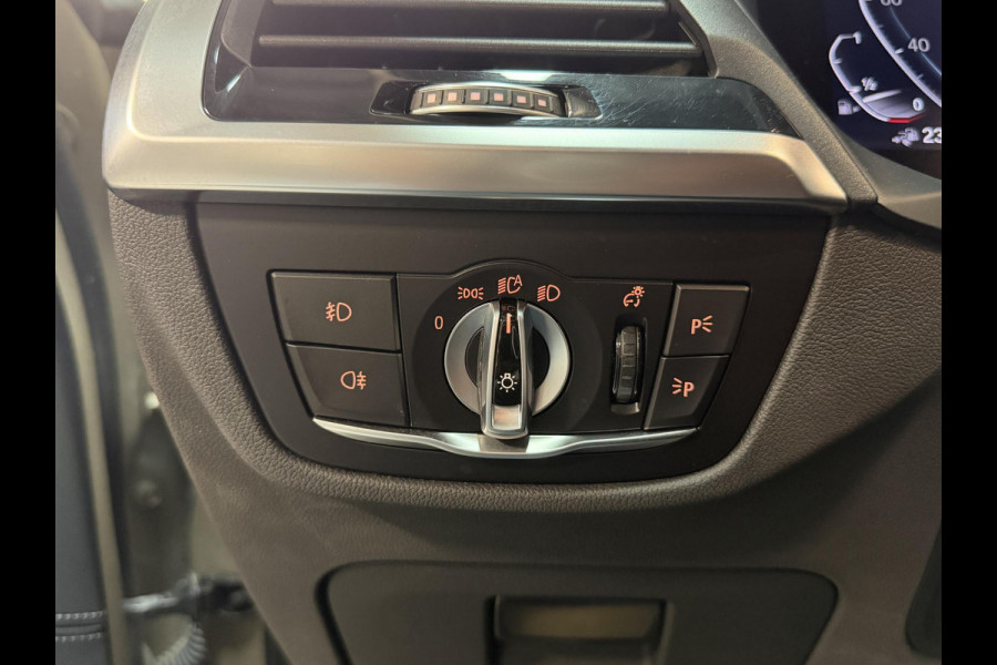 BMW X3 xDrive30e High Executive M Sport 20"/Trekhaak/Adaptieve cruise/360 camera/HiFi/Keyless/Stoelverwarming/Apple Carplay & Android Auto