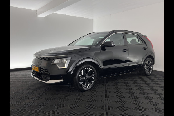 Kia Niro EV DynamicLine 64.8 kWh [3-Fase-11kW] {SoH-96%} (INCL-BTW) Aut. *LEATHER-FABRIC | ADAPTIVE-CRUISE | DIGI-COCKPIT | KEYLESS | CAMERA | DAB | COMFORTSEATS | SHIFTPADDLES | ECC | PDC | CARPLAY | AMBIENT-LIGHT | 17''ALU*
