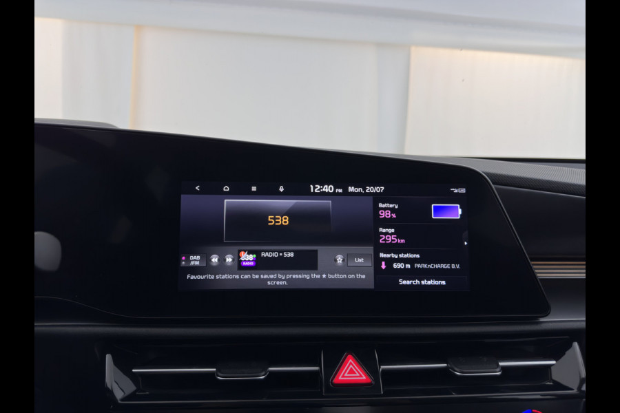 Kia Niro EV DynamicLine 64.8 kWh [3-Fase-11kW] {SoH-96%} (INCL-BTW) Aut. *LEATHER-FABRIC | ADAPTIVE-CRUISE | DIGI-COCKPIT | KEYLESS | CAMERA | DAB | COMFORTSEATS | SHIFTPADDLES | ECC | PDC | CARPLAY | AMBIENT-LIGHT | 17''ALU*