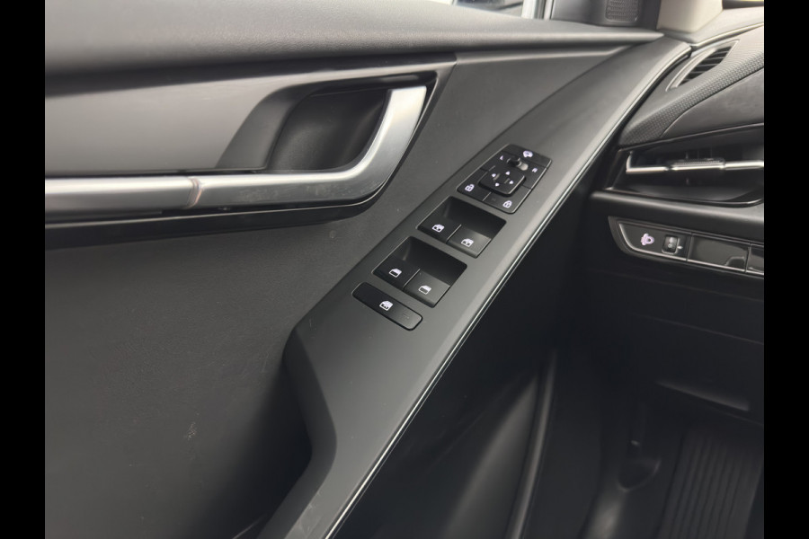 Kia Niro EV DynamicLine 64.8 kWh [3-Fase-11kW] {SoH-96%} (INCL-BTW) Aut. *LEATHER-FABRIC | ADAPTIVE-CRUISE | DIGI-COCKPIT | KEYLESS | CAMERA | DAB | COMFORTSEATS | SHIFTPADDLES | ECC | PDC | CARPLAY | AMBIENT-LIGHT | 17''ALU*