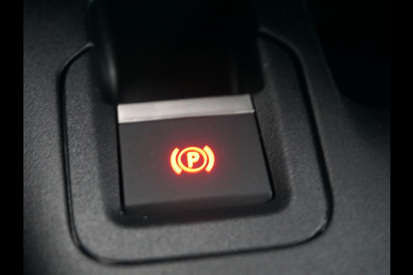Opel Combo Electric L2 50kWh | camera | Apple Carplay/Android Auto  | laadruimtebetimmering | Comfort stoelen | rijklaarprijs