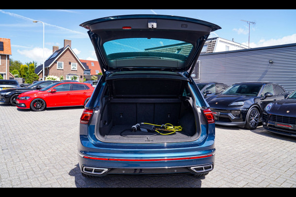 Volkswagen Tiguan 1.4 TSI eHybrid R-Line Business+ | 360 Camera | Memory | Lane Assist | Digitaal dashboard