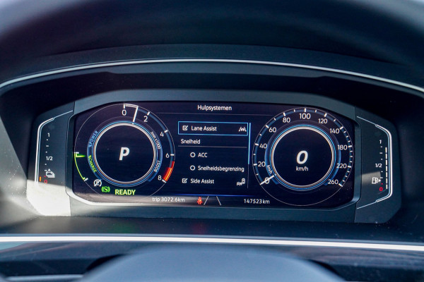 Volkswagen Tiguan 1.4 TSI eHybrid R-Line Business+ | 360 Camera | Memory | Lane Assist | Digitaal dashboard