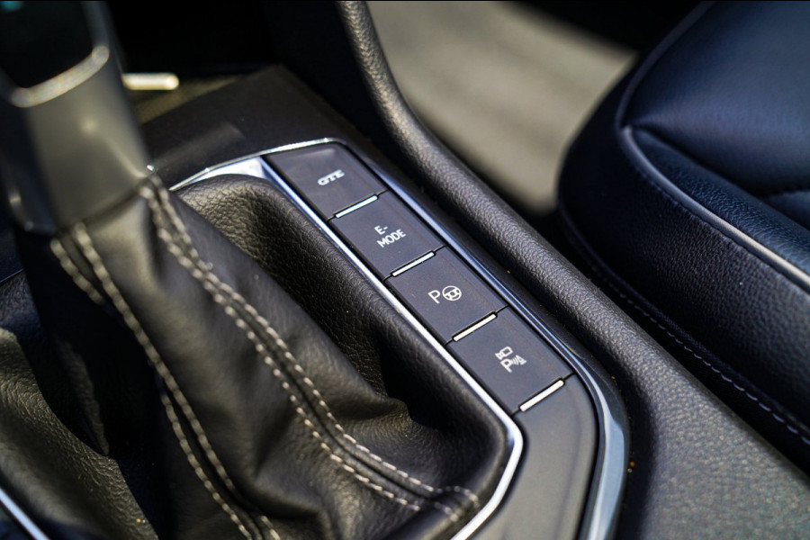 Volkswagen Tiguan 1.4 TSI eHybrid R-Line Business+ | 360 Camera | Memory | Lane Assist | Digitaal dashboard