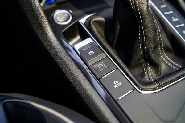 Volkswagen Tiguan 1.4 TSI eHybrid R-Line Business+ | 360 Camera | Memory | Lane Assist | Digitaal dashboard