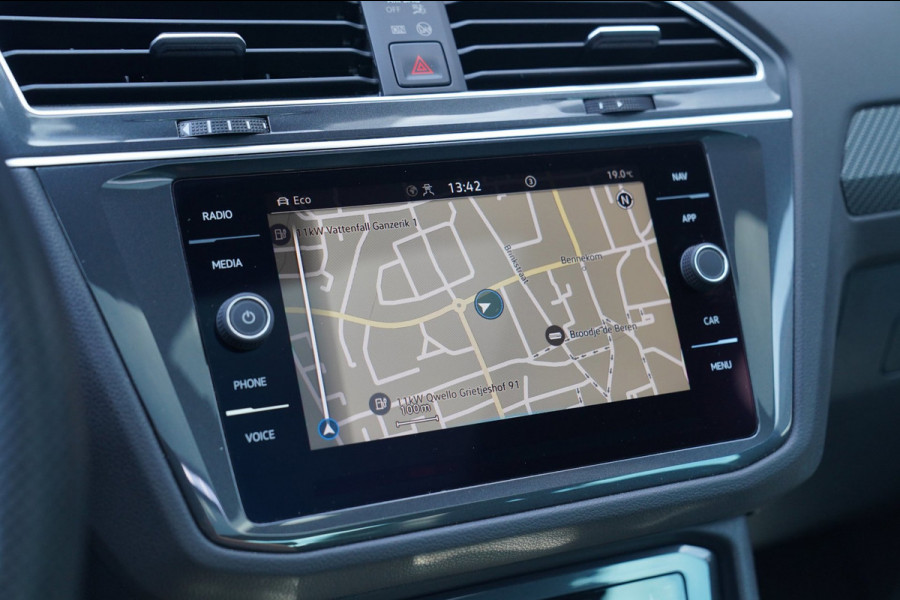 Volkswagen Tiguan 1.4 TSI eHybrid R-Line Business+ | 360 Camera | Memory | Lane Assist | Digitaal dashboard