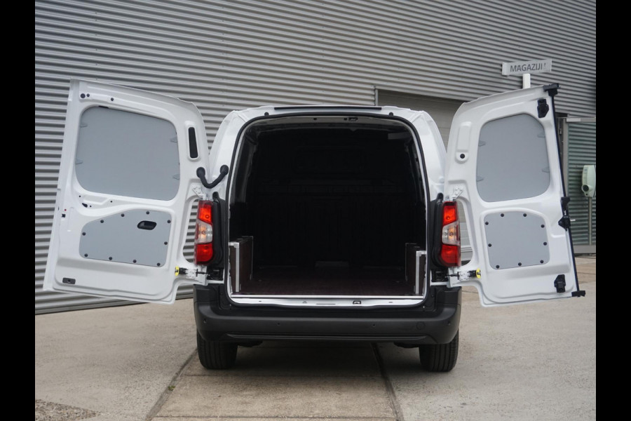 Opel Combo Electric L2 50kWh | camera | Apple Carplay/Android Auto  | laadruimtebetimmering | Comfort stoelen | rijklaarprijs