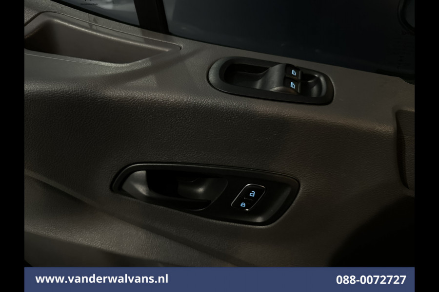 Ford Transit 2.0 TDCI 130pk Bakwagen Laadklep Euro6 Airco | 1040kg laadvermogen | Cruisecontrol | Verwarmde voorruit Bijrijdersbank