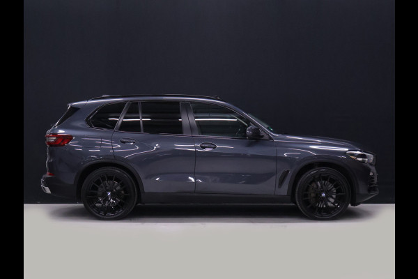 BMW X5 xDrive45e Sport [PANORAMADAK, HARMAN KARDON, TREKHAAK, LUCHTVERING, APPLE CARPLAY, ANDROID AUTO, MEMORY SEATS, M SPORT VELG, CAMERA, NIEUWSTAAT]
